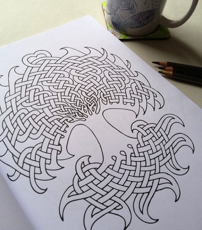 Celtic Knotwork Colouring Book